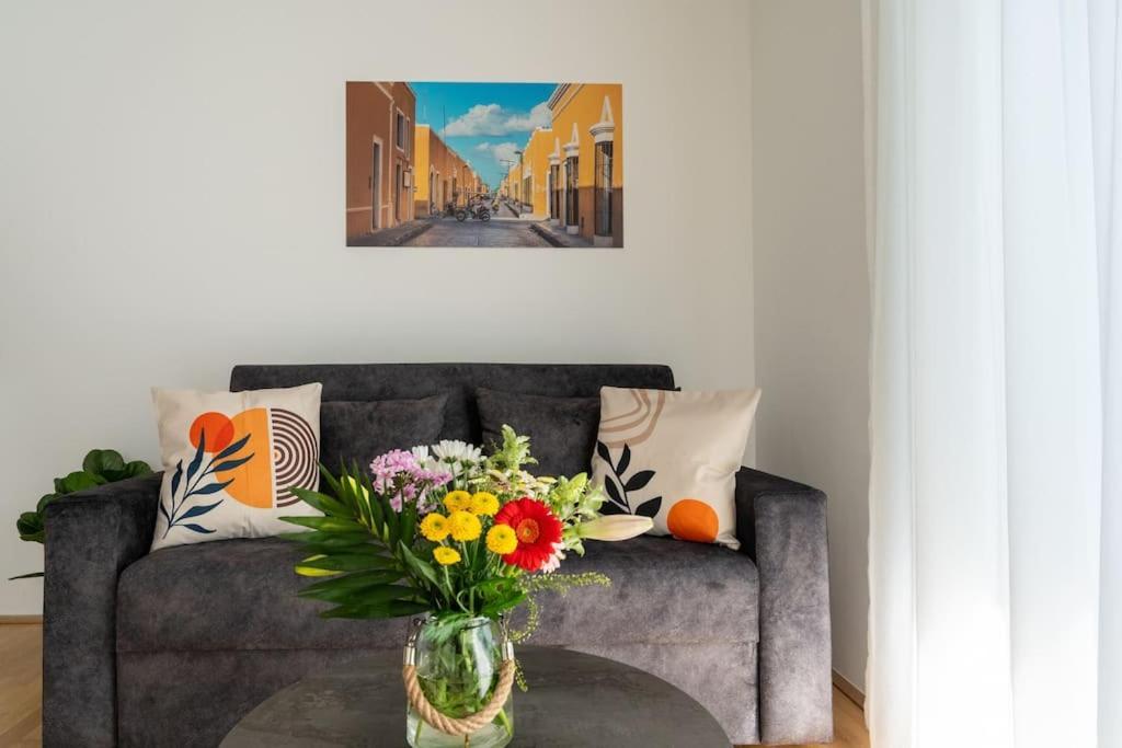 Sunny 1Br Home With Balcony By Hm ウィーン エクステリア 写真